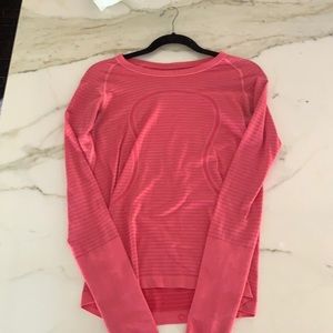 Lululemon swiftly tech long sleeve shirt